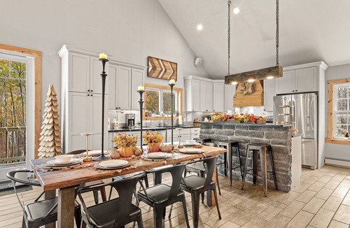 Arkville House | Fall DISCOUNT Belleayre Mountain House, Catskills