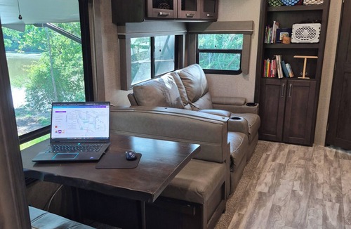 Liverpool House | Family Bayou Retreat, Bunk Room & Cozy Fishing Camp Vibes