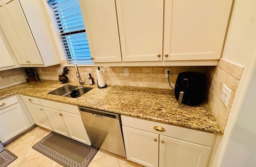 Shady Acres House | Family-friendly hidden gem w/pool oasis! Perfect location, close to everything!