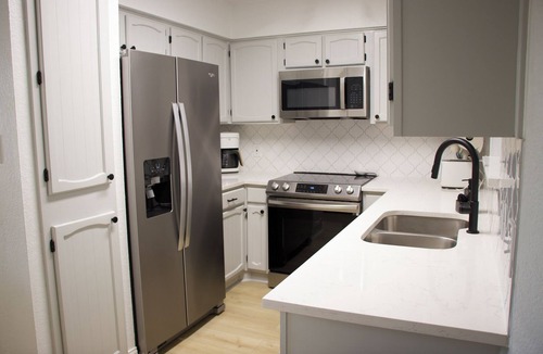 Euless House | Family-Friendly Home at the Heart of DFW- close to all popular attrations!