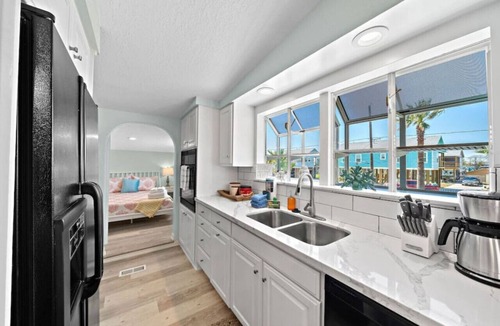 San Leon House | Family-Friendly Retreat with Pool & Outdoor Lounge