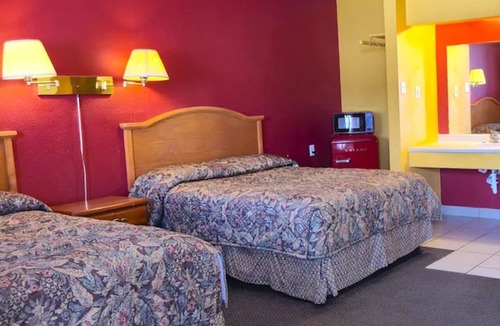 Sulphur Hotel | Family-Friendly Room w/Free Parking, Close to Frasch Park Golf Course