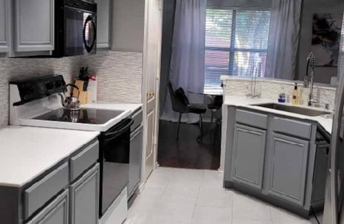 Cedar Hill House | Family Home w/Fire Pit & Grill - Near Joe Pool Lake & AT&T Stadium