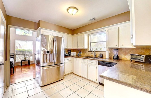 Pinehurst Of Atascocita House | Family Oasis | 6BR + Pool + Big Backyard