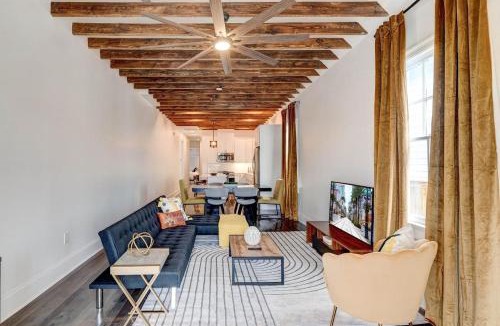 Saint Thomas Development House | Family-ready home w chef's kitchen in Lower Garde