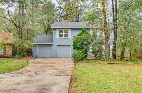 Grogan's Mill House | Family Retreat w/Pool Table Near the Woodlands!