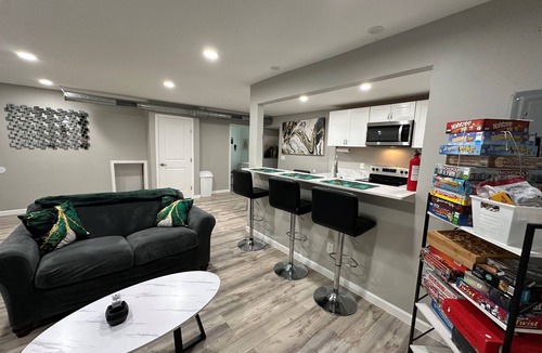 West Arlington Apartment | FIFAWorldCup.NearStadiums.BalconyAccess.NoStairs
