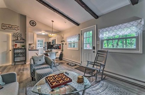 Briar Crest Woods Cottage | Fire Pit & Community Perks: Blakeslee Cottage!
