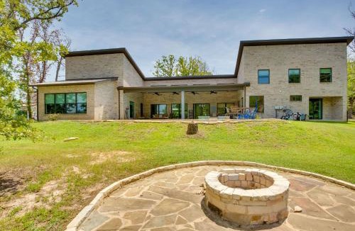 Malakoff House | Fire Pit, Pool! Family Malakoff Gem on Cedar Creek