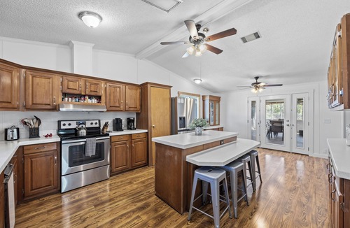 Bertram House | Flying B Ranch House on 52 acres in Bertram, TX