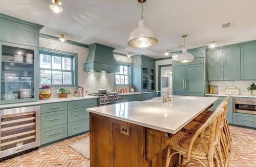 Fort Worth House | Football season in Fort Worth — walk to the Stadium from this designer home