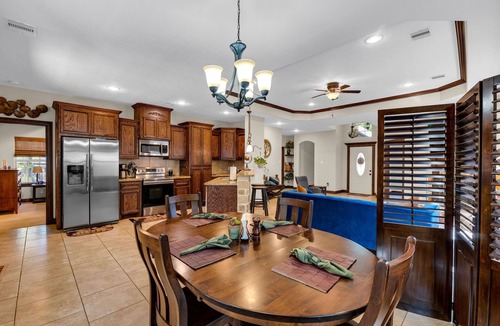 Montgomery House | Forest Escape Lake Conroe