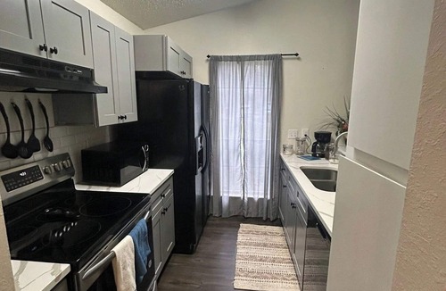 San Antonio House | FORT HAM: Just Like Home to SeaWorld, Med/VA