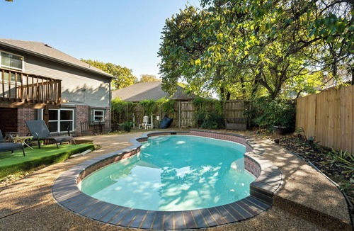Ederville House | Fort Worth Near Arlington Fun | Pool, Fire Pit | Epic Stays