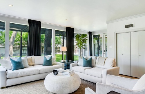Pemberton Heights House | Fourth Night Free* I Downtown | Pool/Spa | Basketball | Game House