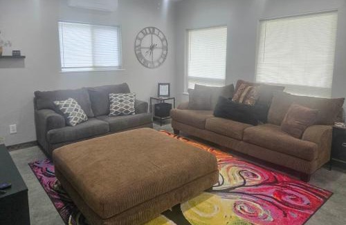Berryville House | Frankston Vacation Rental: Walk to Lake Palestine!