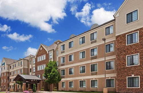 Round Rock West Apartment | Free Breakfast Included! Near Samsung, State Farm, Apple & IBM.