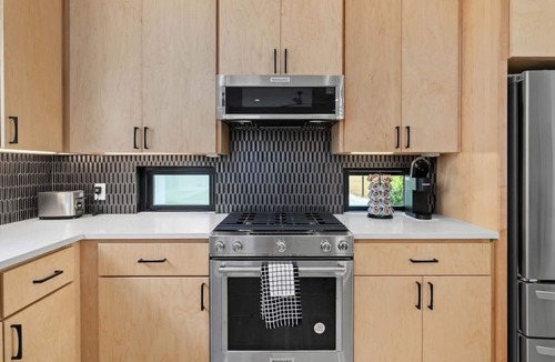Riverside House | Full Modern Home - Quiet Oasis Close to Downtown w/Private Yard, 1 Car Garage