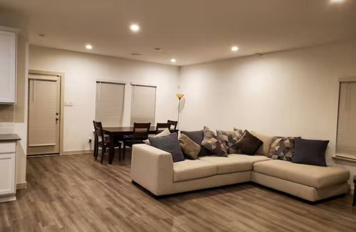Iowa Colony House | FULLY FURNISHED FAMILY PARADISE: Enjoy Life in this spacious & serene space.