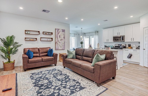 Barker House | Fulshear Home w/Private Backyard & Community Pool