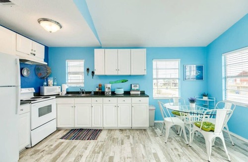 Surfside Beach House | Fun in the Sun - She's a Real Beach Cutie!