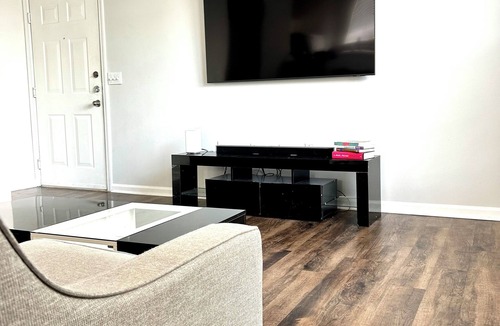 Sugar Land Apartment | Functional & Comfortable living apartment in the heart of Sugar Land