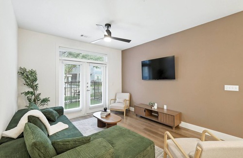 Fort Worth Condo | G36 Beautiful 2Bed-2Bath Condo by Traveller's Comfort in Downtown Fort Worth