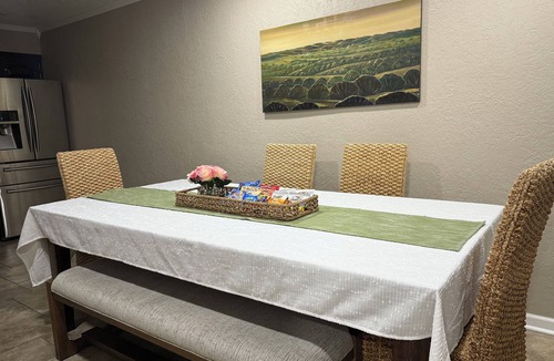 Gainesville House | Gainesville Getaway. Newly remodeled home minutes from WinStar and NCTC