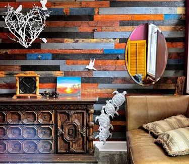 Faubourg Lafayette Apartment | Gallery Alive!