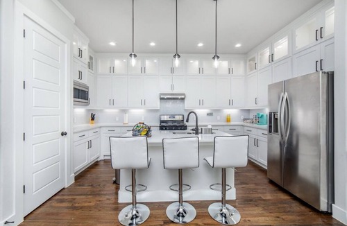 West Dallas House | Glam Paradaise 5BRs Home in Downtown Dallas