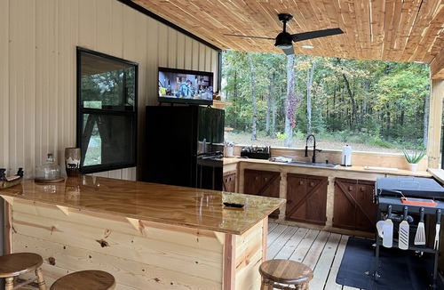 Newnata RV Rental | Glamping in an Authentic Style Sioux Tipi in the Heart of the Ozarks “The Deer”
