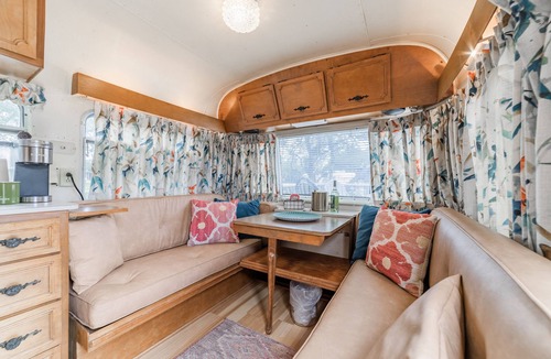 Spicewood House | Glamping in Spicewood TX Hill Country ~ The Avion