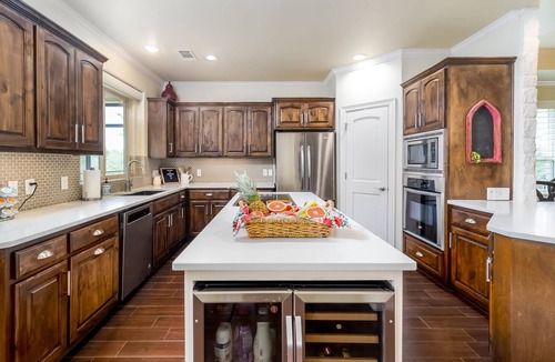 Horseshoe Bay West House | Golf Course House and Concierge Services