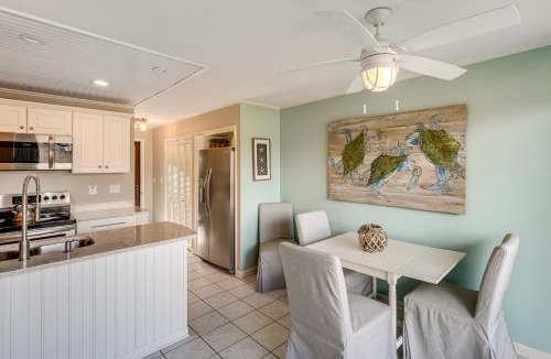 Diamondhead House | Golf Course Views! Couple's Retreat in Diamondhead