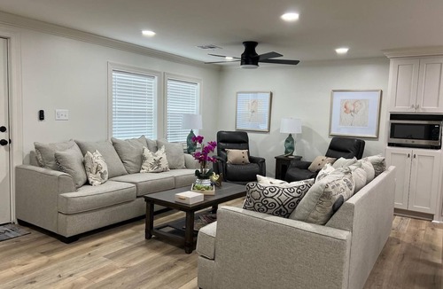Chauvin House | Good Times on 56