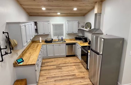 Houma House | Good Vibes House Relax & Enjoy