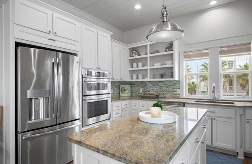 Cinnamon Shore House | Gorgeous 5 BR Cinnamon Shore Home w/Screened Porch & Access to All Amenities