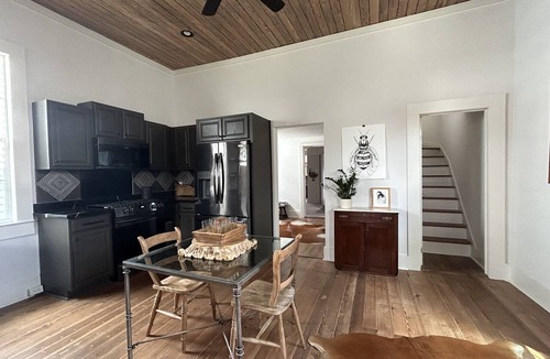 East Carrollton House | Gorgeous, Fully Renovated two level shotgun in the University Area