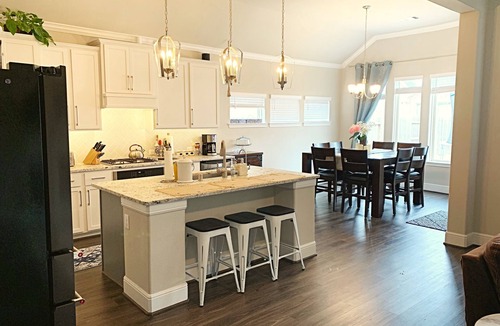 College Park House | Gorgeous home fully FURNISHED