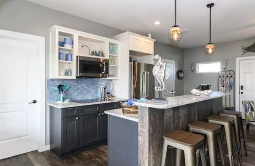 Key Allegro Cottage | Grace's Cottage w/pier & Beautiful pool