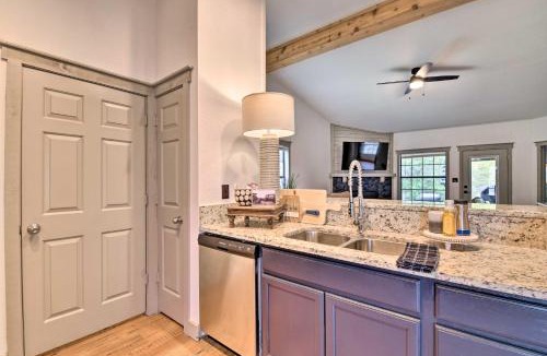 Graford House | Graford Cabin w/Rooftop Deck & Lake Views!