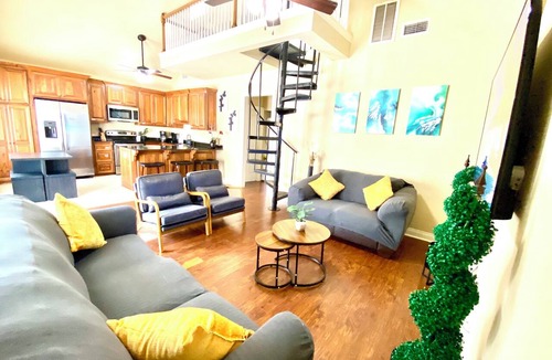Grand Isle House | Grand Isle E: Pet friendly Detached Condo Easy Beach access