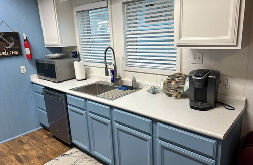 Spanish Grant House | Great beach house just steps from the beach!