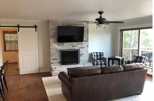 Mountain Home House | Great retreat! Close to lake and marina