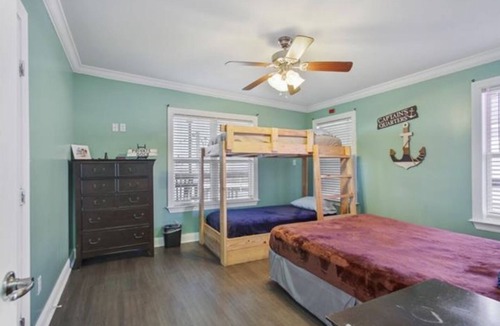 Delacroix Cabin | Great view of bayou-fishing lodge- sleeps 6. Fish cleaning station & bbq pits.