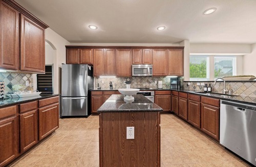 Little Elm House | Greyhawk Retreat/Cozy Getaway Near Frisco