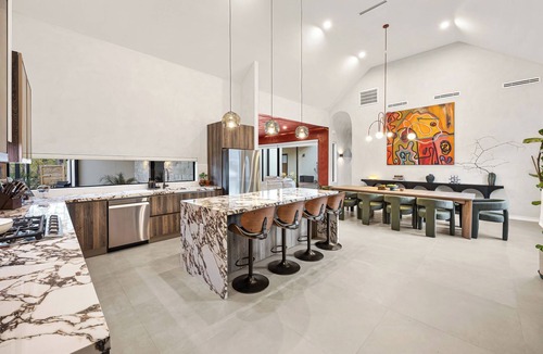 Conroe House | Group Retreat with Saltwater Pool + WiFi + Bungalow
