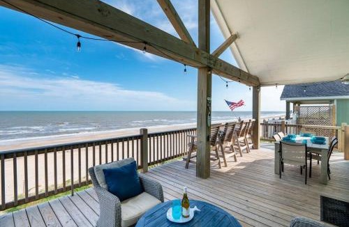Port Bolivar House | Gulf Front - Mini Golf - Hot Tub - Family Friendly - ForeShore