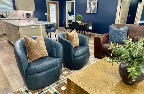 Thackerville House | Guy’s Night Out - WinStar Bachelor - King Bed