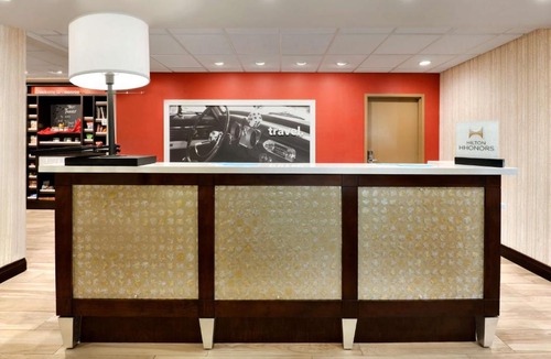Monroe Hotel | Hampton Inn and Suites Monroe